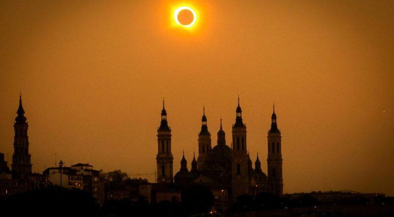 Eclipse provoca afluencia masiva de turistas y genera un impacto económico de 13,6 millones de euros en la ciudad