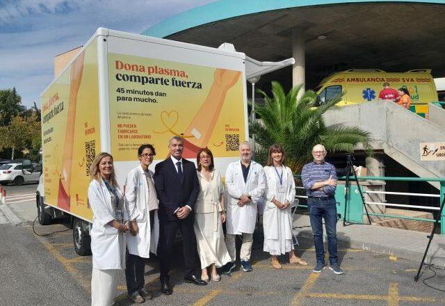 La primera instalación de la unidad móvil de donación de plasma en el Hospital Clínico Universitario de Zaragoza