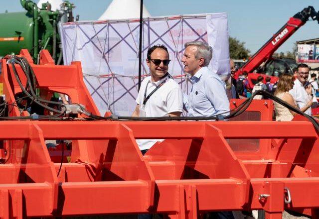 El Gobierno de Aragón ofrecerá compensaciones económicas a los agricultores que colaboraron en la extinción de incendios del verano pasado