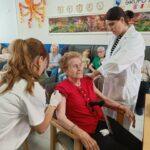 Inicio de la campaña de vacunación contra la gripe: inmunización en residencias de mayores a partir de hoy