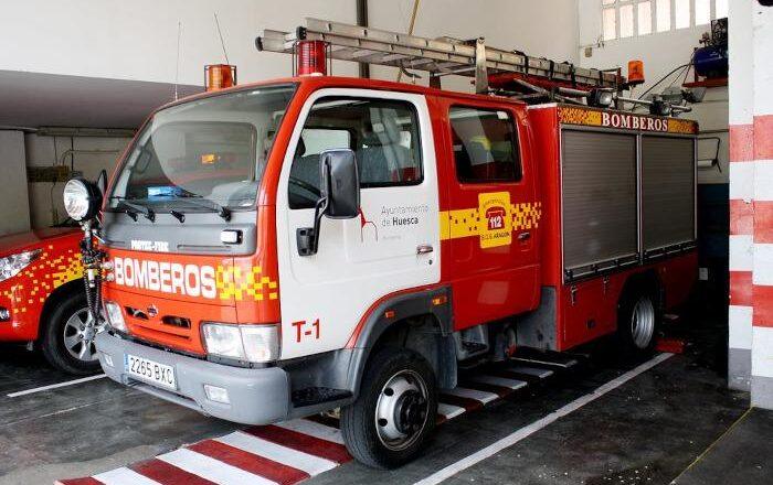 Los Bomberos de Huesca mejoran su capacitación para emergencias con mercancías peligrosas con formación especializada y simulacros en el polígono SEPES