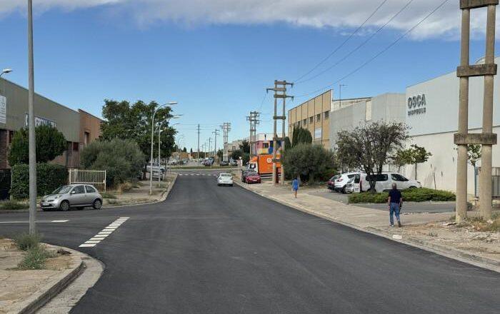 Finalizan las obras de mejora del asfaltado en las calles Siderurgia y Artes Gráficas el 09/09/2026, con una intervención en 5.085 metros cuadrados de superficie