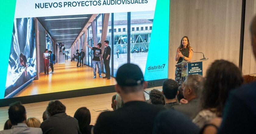 Natalia Chueca presenta Distrito 7 durante el Festival de Cine de San Sebastián
