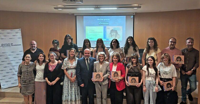 El IET presenta ‘Primeros turolenses’, un libro que acerca la evolución humana a los jóvenes