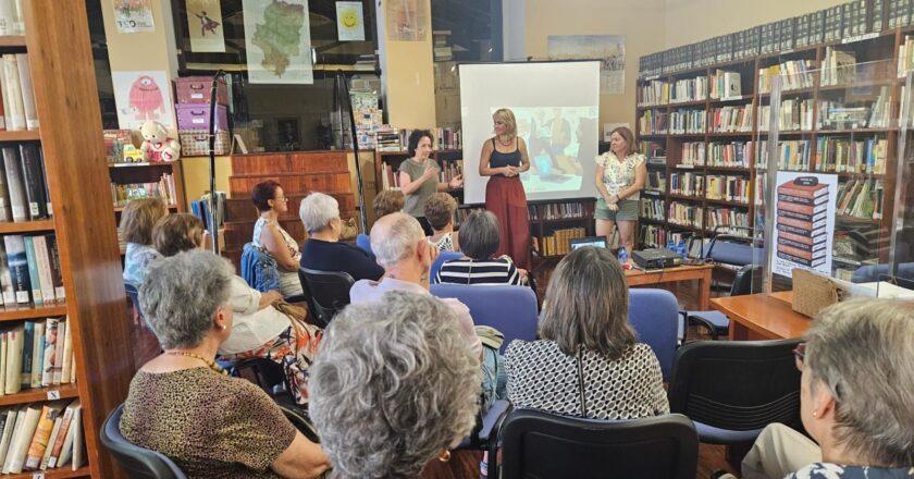 Inician en Santa Eulalia los talleres de la DPT para ayudar a la población a distinguir entre información veraz y bulos