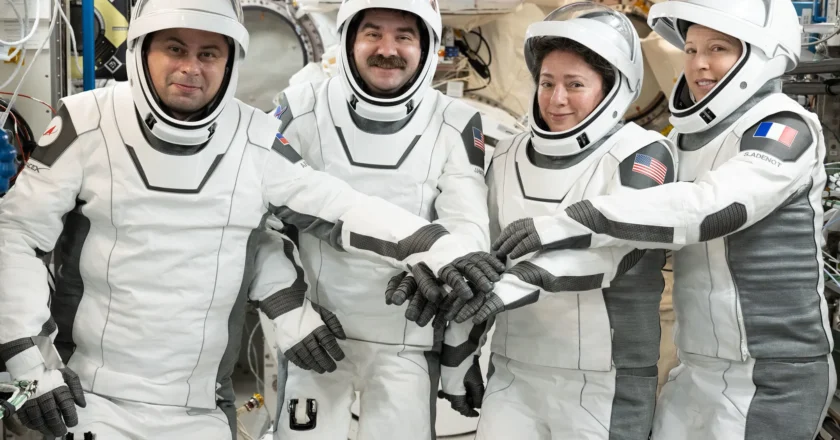 NASA transmitirá en vivo el regreso y amerizaje de la misión Crew-12 de SpaceX