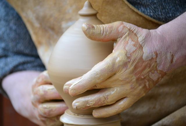 Aragón invierte 195.000 euros en la promoción, formación y digitalización de la artesanía aragonesa