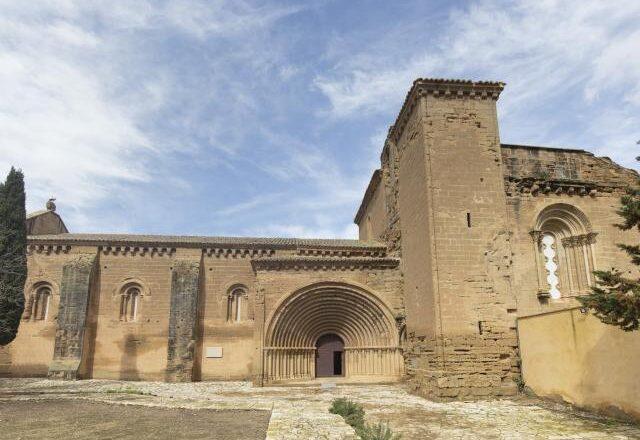 El Gobierno de Aragón exige al MNAC la planificación para devolver las pinturas profanas al Monasterio de Sijena