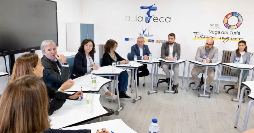 El IES Vega del Turia de Teruel recibe el respaldo de la DPT para la implementación del Bachillerato Internacional