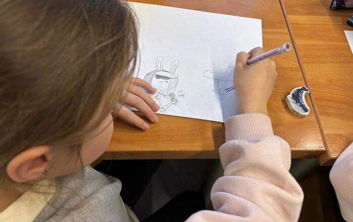 El Ayuntamiento de Huesca presenta un curso de cómic para jóvenes de 8 a 25 años, impartido por el dibujante XCAR Malavida en el Espacio Z51 durante noviembre y diciembre de 2026.